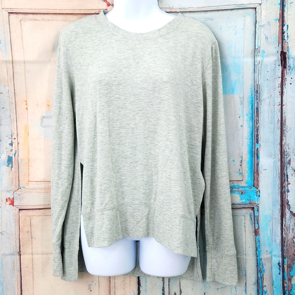 ALO Yoga Tops - Alo Yoga Lightweight Crewneck Sweatshirt